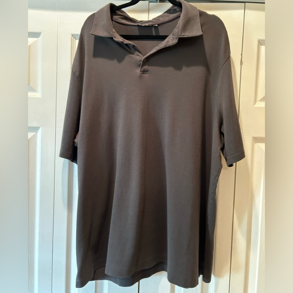 Men’s size 3 XB polo shirt